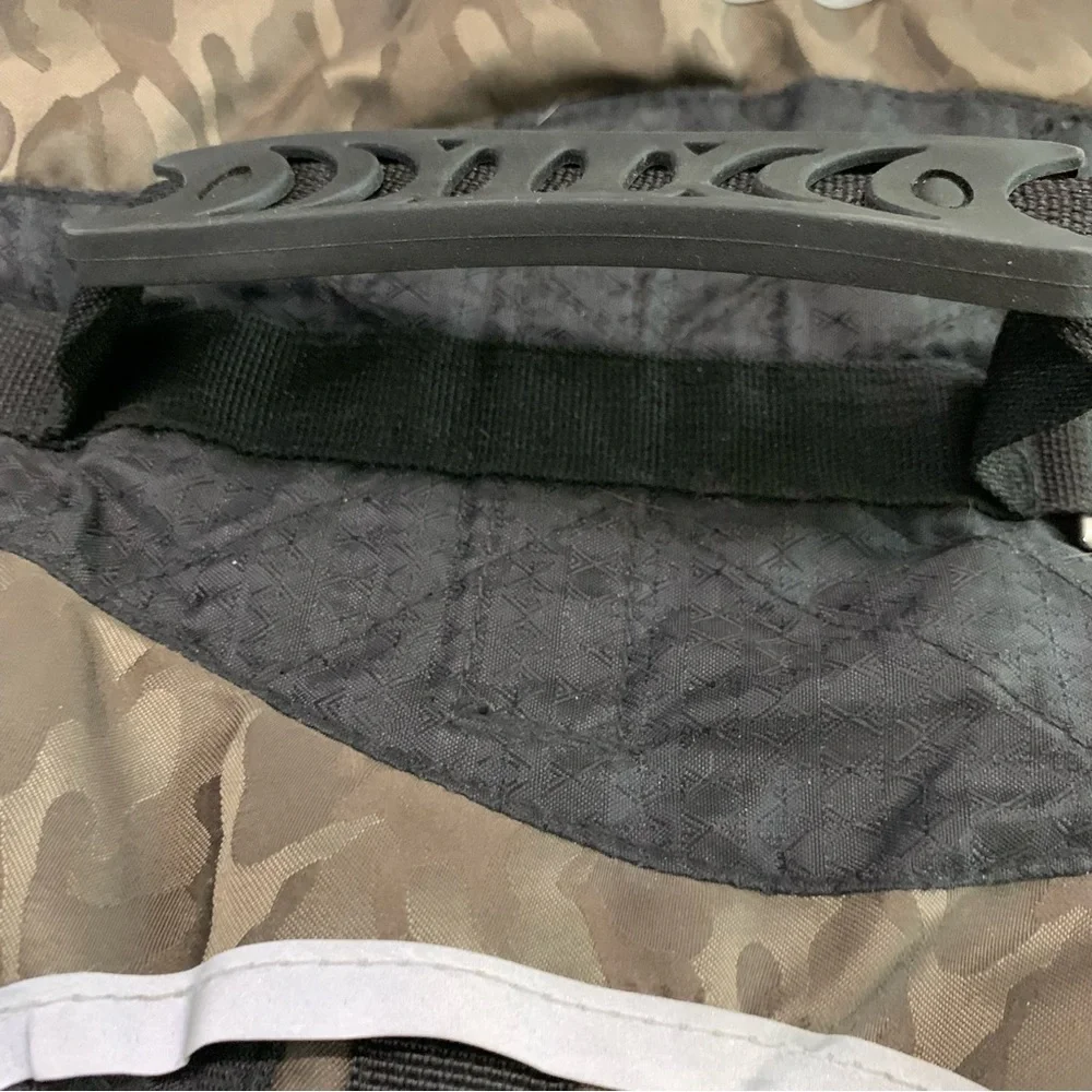 Camouflage padded dog harness size XL with lifting handle & adjustable straps